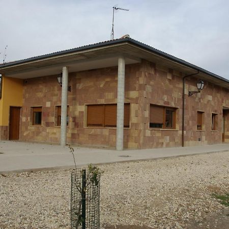 Bungalows Granja Escuela Arlanzón المظهر الخارجي الصورة